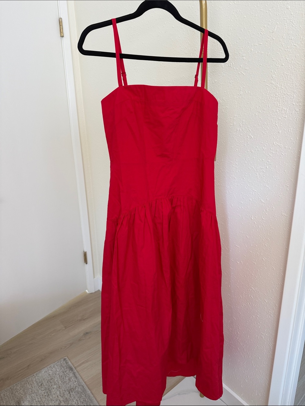 NWT O.P.T. Red 100% Cotton Midi Sundress with Spaghetti Straps Ruched Back Mediu